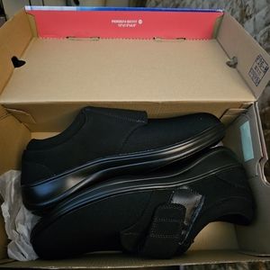 Diabetic shoes size 9 and 1/2